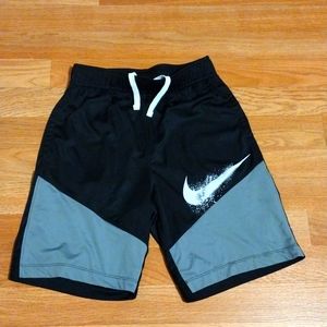 Boys Nike DRI Fit Shorts Size Medium
